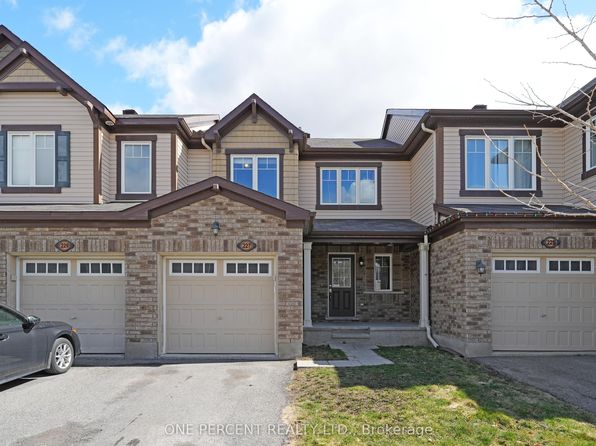 227 Cayman Rd, Ottawa, ON K2S 0N8