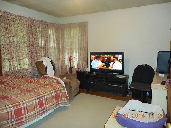 5th image of 1705 W Mayfield Ave