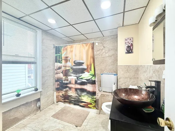 69 Humphrey Avenue image 19 of 41