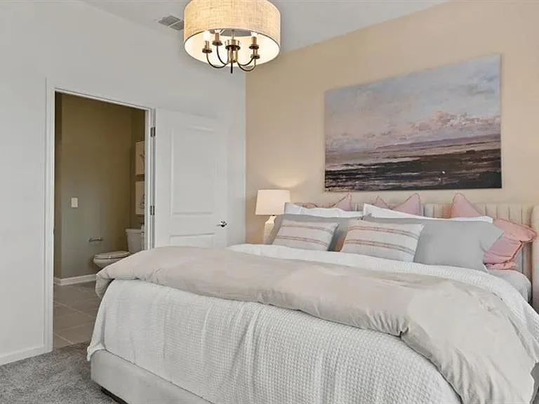 4246 Saint Thomas Way — Photo 9