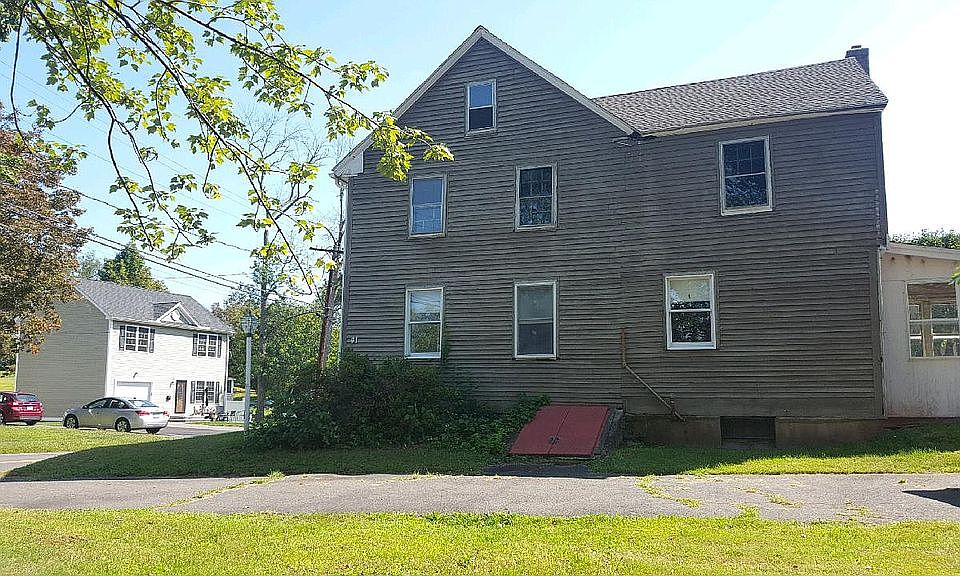 2nd image of 41 Glastonbury Ave