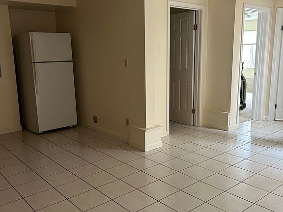 2nd image of 1353 27th Ave