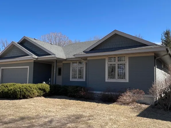 1797 Springview Dr, Mason City, IA 50401