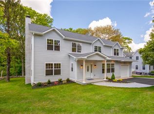3309 Barkley Ln, Yorktown Heights, NY 10598