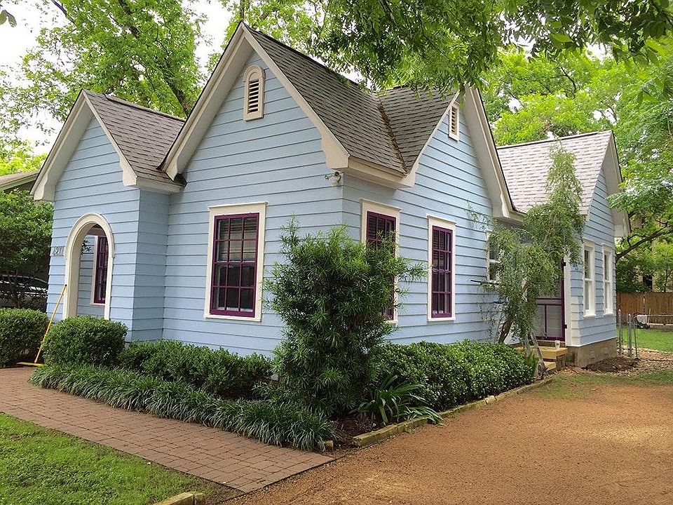 Side view from driveway