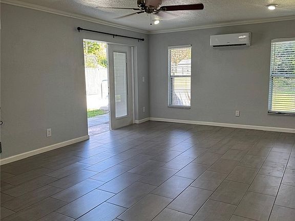 5th image of 698 Muscogee Dr