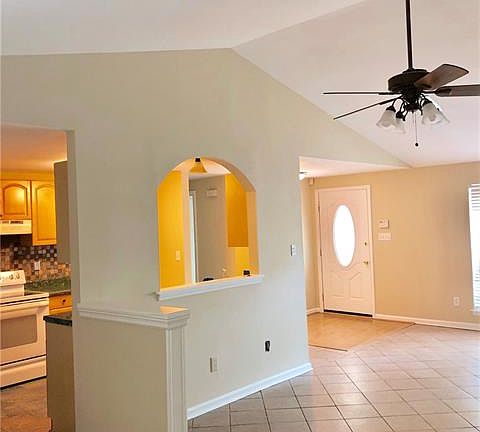 3rd image of 5910 Sunrise Ct