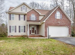 604 Oak Hall Ter, Sandston, VA 23150