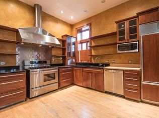 1457 W Wolfram St #1F, Chicago, IL 60657