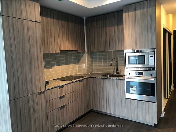 2nd image of 955 Bay St #803