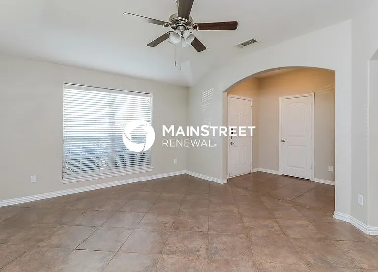 2408 Hawkwood Ct — Photo 5