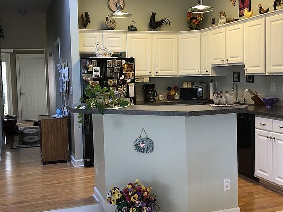 5th image of 1617 Hickory Trace Dr