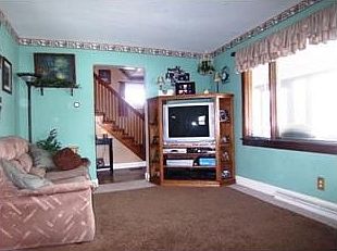 2nd image of 18 King St