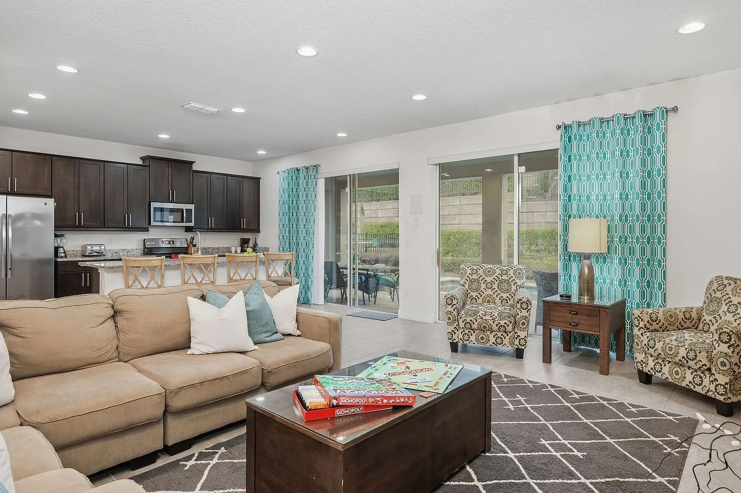 6 bed, 6.0 bath, 2830 sqft, $7,146 — Photo 1