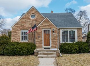 2636 N 91st St, Wauwatosa, WI