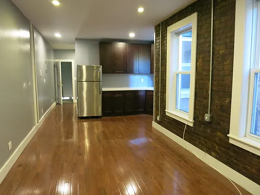 Rented by MNS | media 50