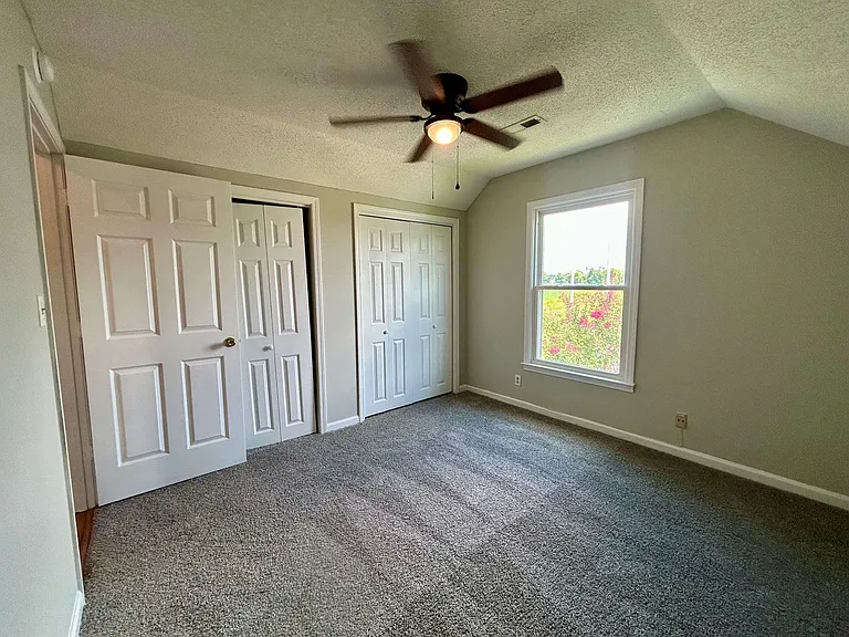 1225 Cobblestone Ln — Photo 44