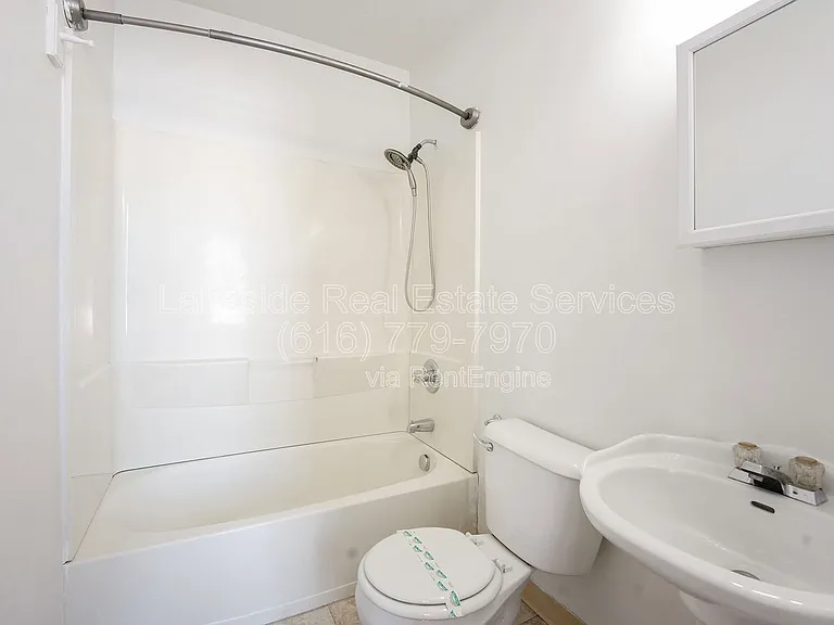 100 Washington Ave #204 — Photo 6
