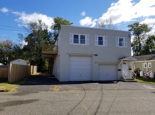 11 Van Dorn St, Keyport, NJ 07735