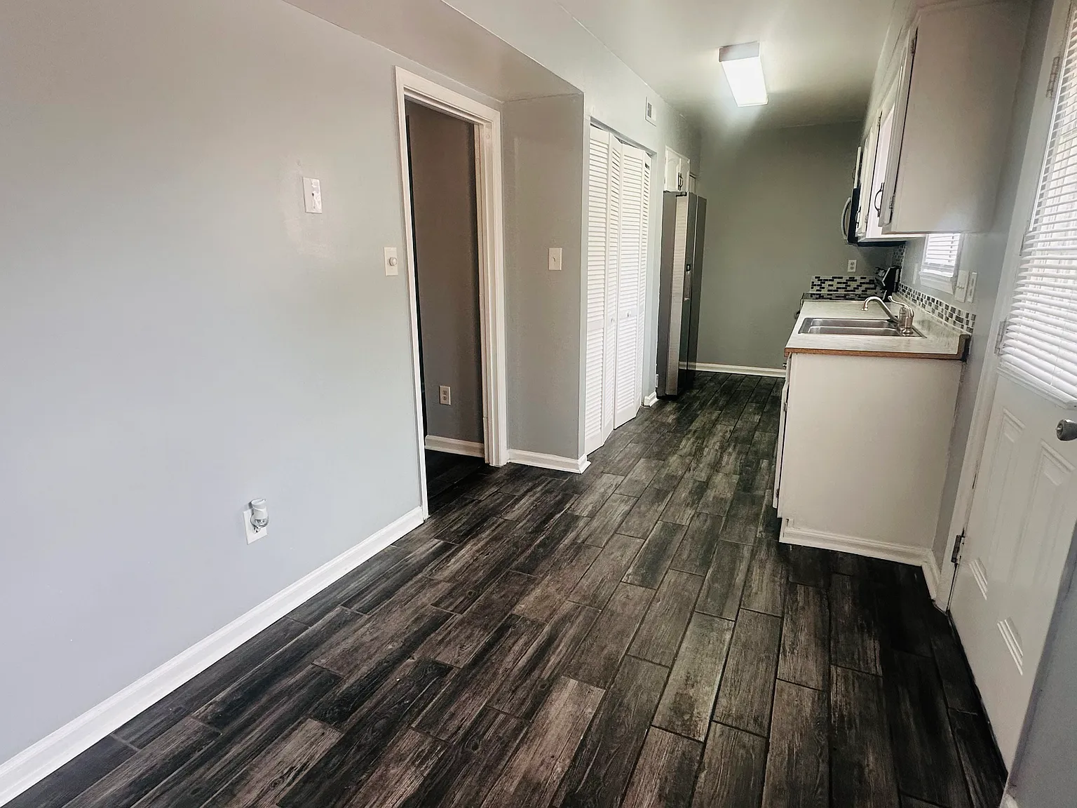 3 bed, 1298 sqft, $1,850 — Photo 4