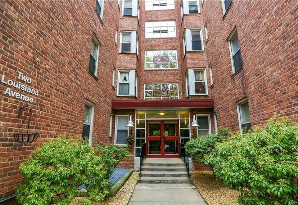 1st image of 2 Louisiana Ave APT 2G