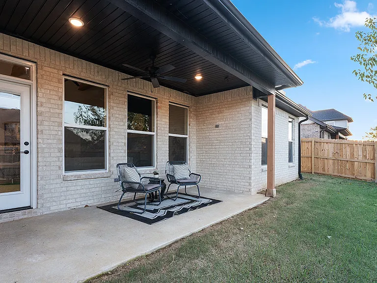 1831 Utopia St — Photo 17