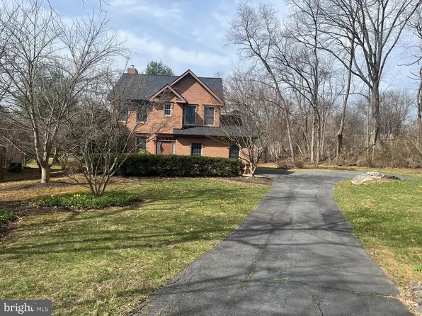 75 Juniper Cir, Shepherdstown, WV 25443