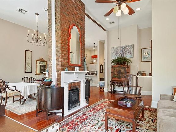 3rd image of 228 Verret St