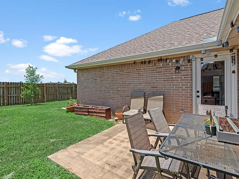 5614 Savannah Woods Ln — Photo 22