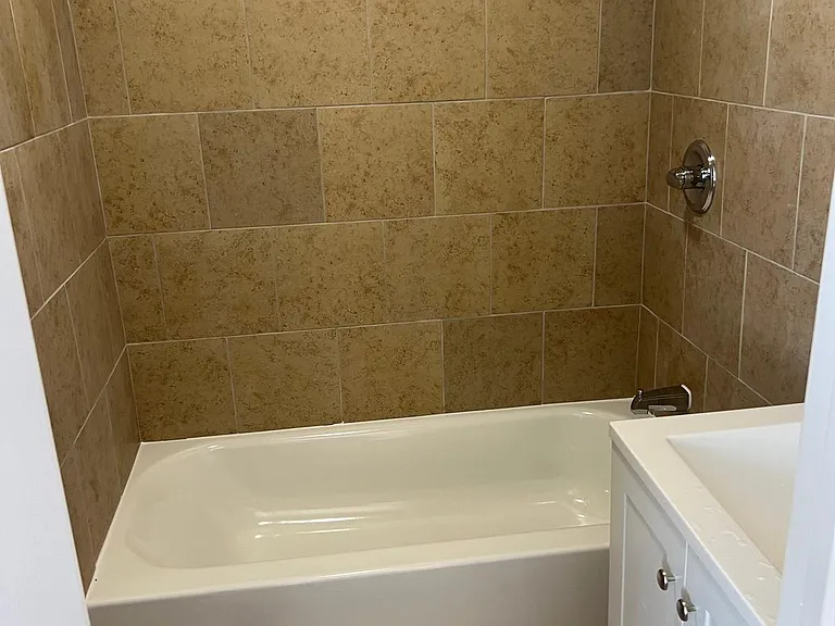 171 Parker Ave #6 — Photo 17