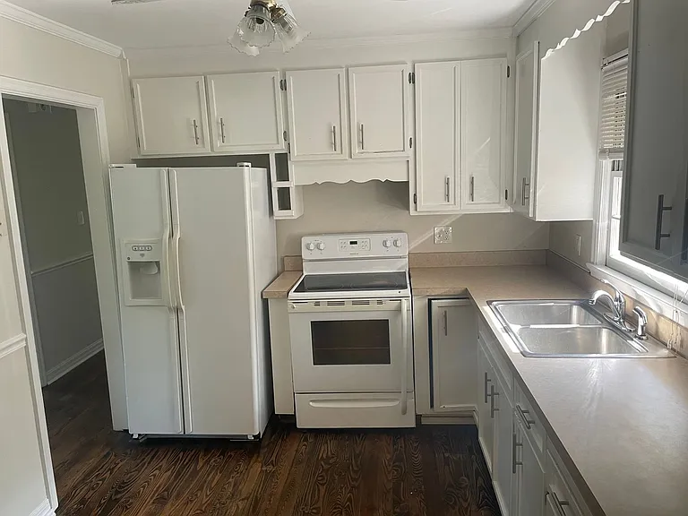 224 Wood Dale Dr — Photo 6