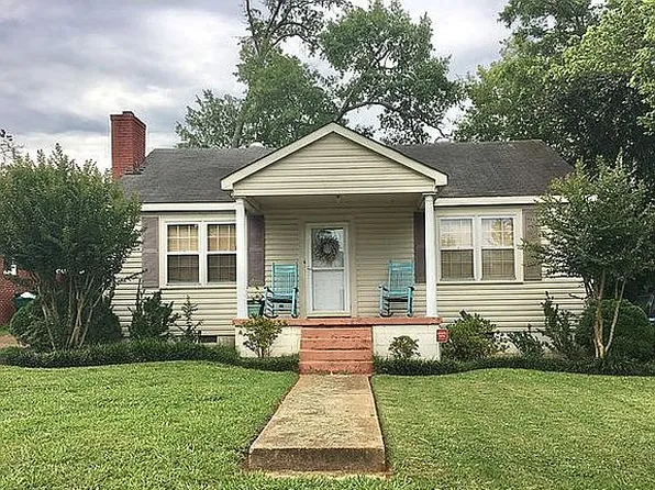 2900 E 15th Ave, Sheffield, AL 35660