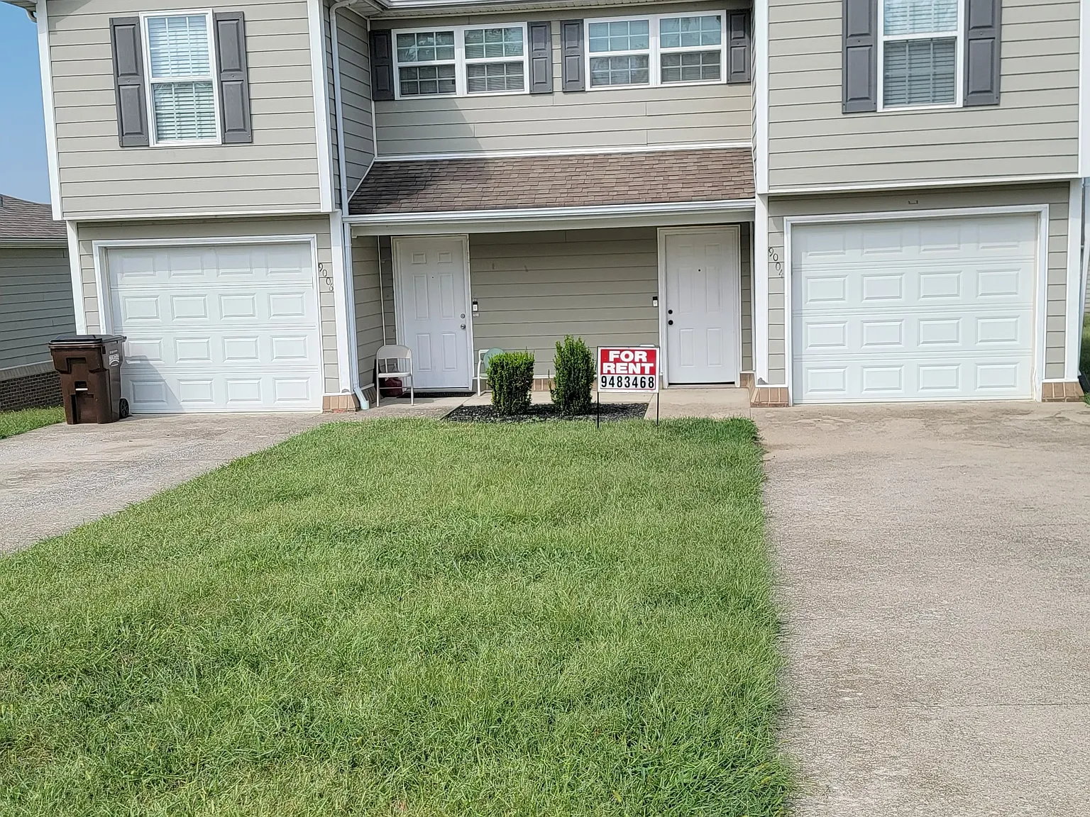 3 bed, 2.5 bath, 1550 sqft, $1,500 — Photo 2