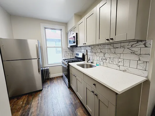 Rented by R New York | media 13