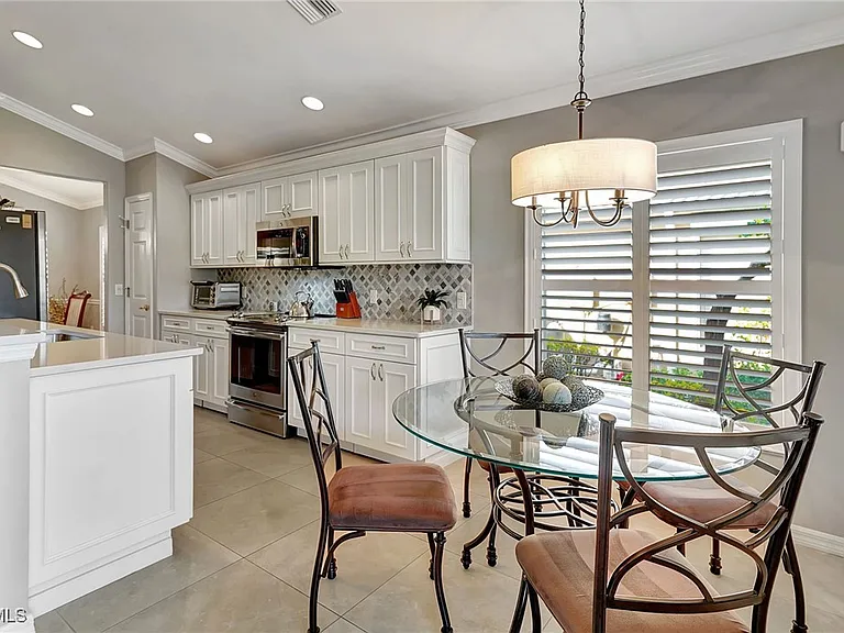 11041 Iron Horse Way — Photo 15