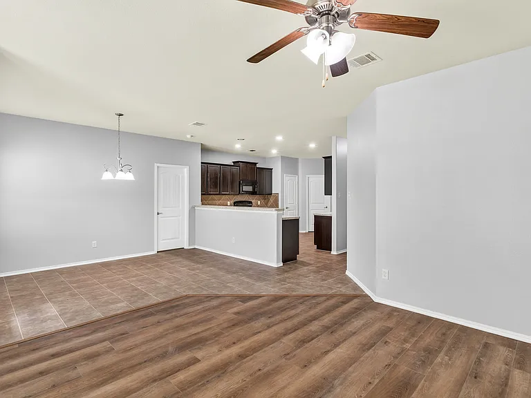 3814 Spring Run Ln — Photo 12