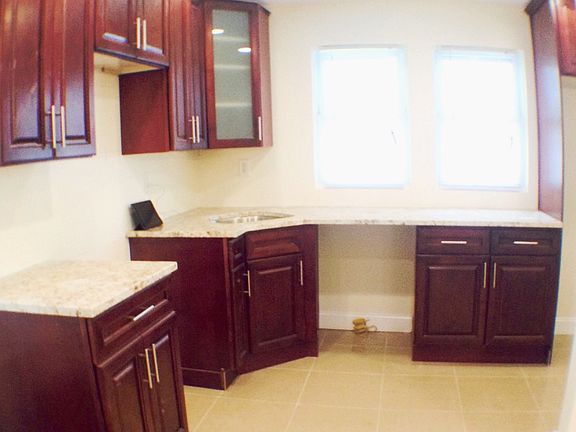 4th image of 18710 Tioga Drive