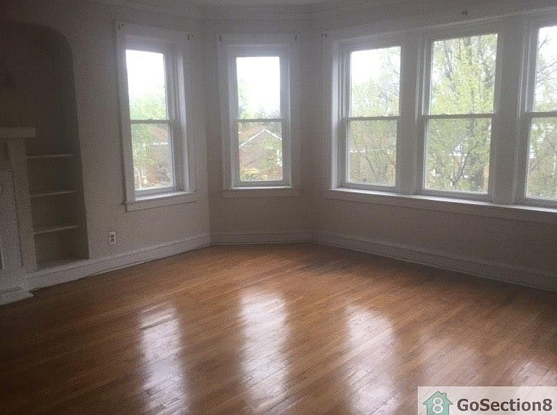 1st image of 8839 S Kenwood Ave