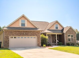 344 Twelve Oaks Dr, Rock Spring, GA 30739