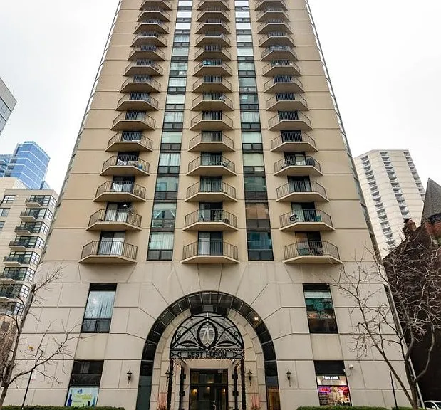 70 W Huron St #1201 — Photo 1