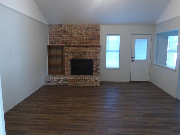 3rd image of 5521 Pleasant Meadow Dr