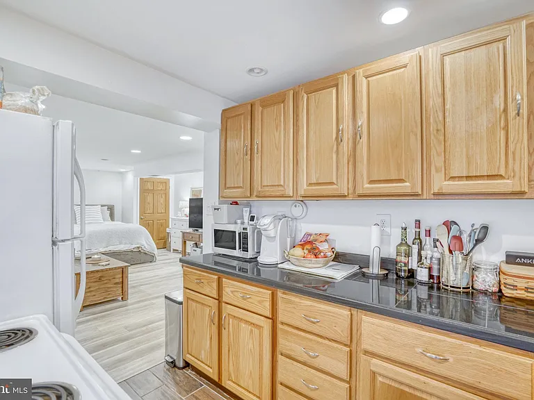 113 E Taylor Run Pkwy — Photo 3