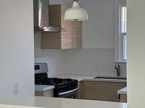 4th image of 1429 Havenhurst Dr APT 21