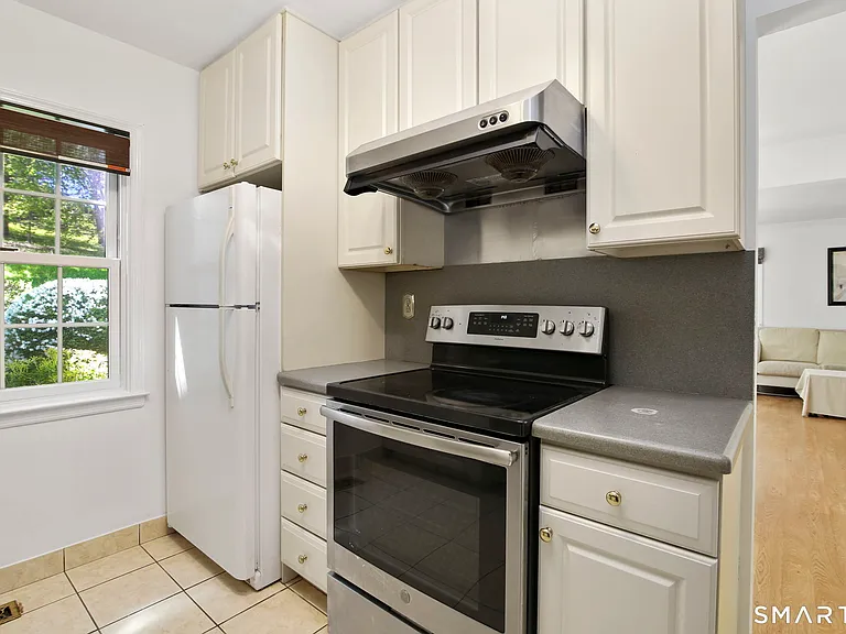 60 Greenwich Hills Dr #60 — Photo 5