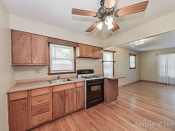 2nd image of 1202 Southport Ave