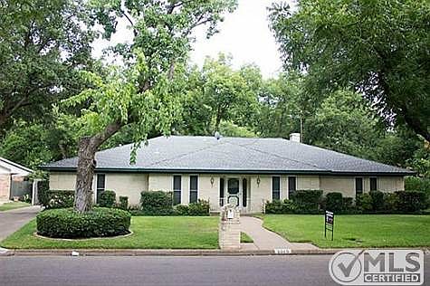 1st image of 3019 Glasgow Dr