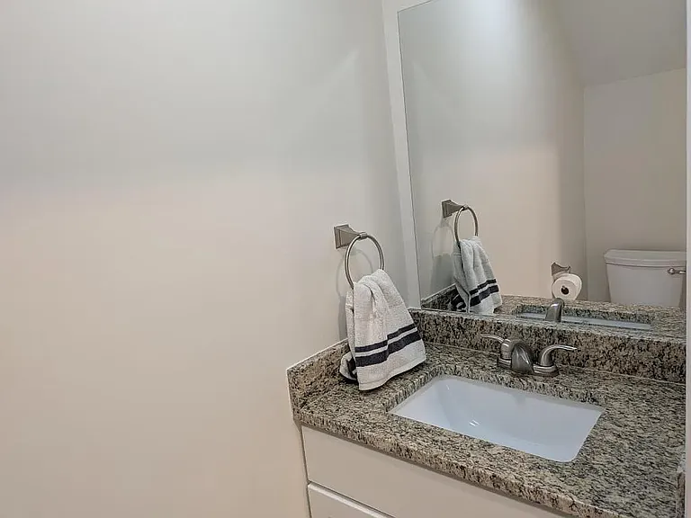 Keystone Luxury Apartments — Photo 10