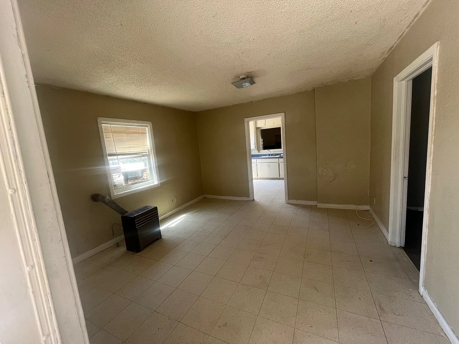 4901 N Polk Ave photo 1