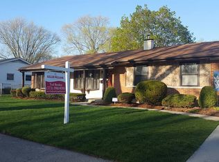 1035 Cedar Ln, Elk Grove Village, IL 60007