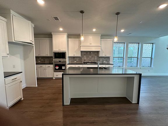 2nd image of 4221 Avocet Ln